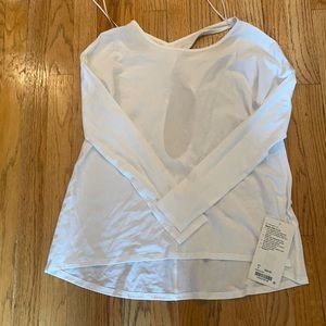 Lululemon Size 2 Top NWT